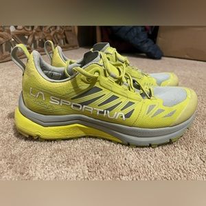 La Sportiva Jackal Running Shoes size 39.5